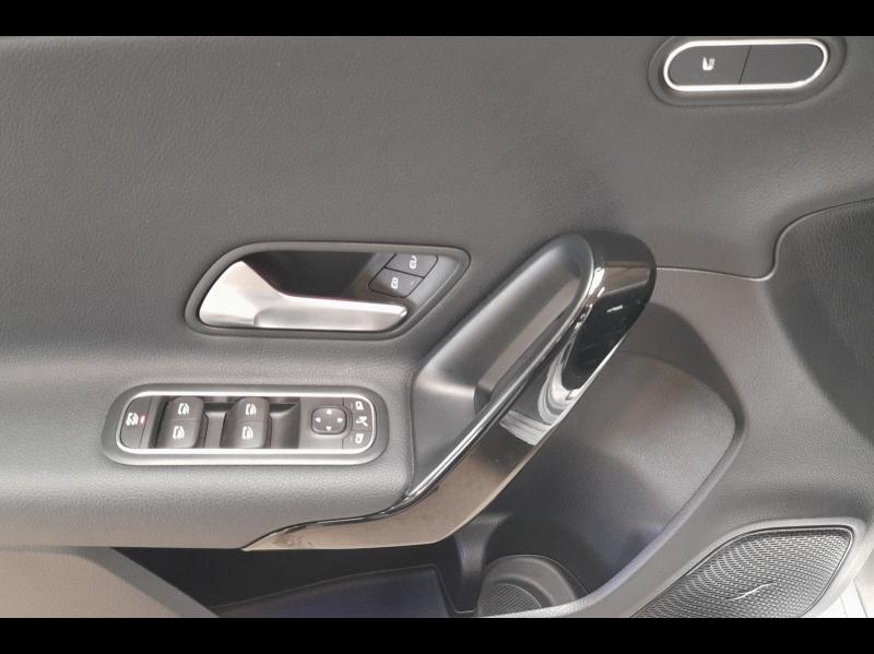 Image MERCEDES-BENZ Classe A 180 d 116ch Style Line 7G-DCT