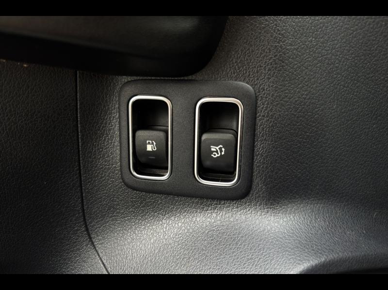 Image MERCEDES-BENZ GLA 250 e 160+102ch AMG Line 8G-DCT