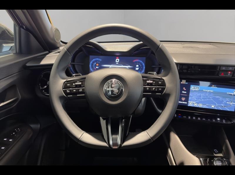 Image ALFA ROMEO Junior 1.2 Ibrida 136ch Premium DCT6 Q4