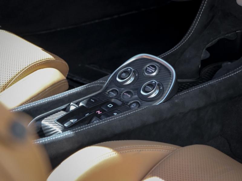Image MCLAREN 570S Spider 3.8 V8 biturbo 570ch