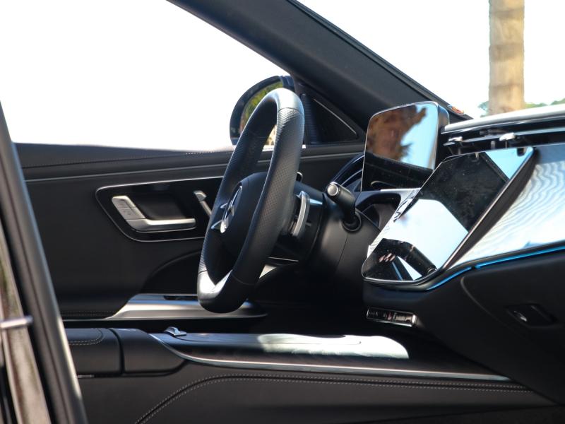 Image MERCEDES-BENZ Classe E 220 d 197+23ch AMG Line 9G-Tronic