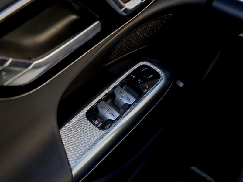Image MERCEDES-BENZ Classe E 220 d 197+23ch AMG Line 9G-Tronic