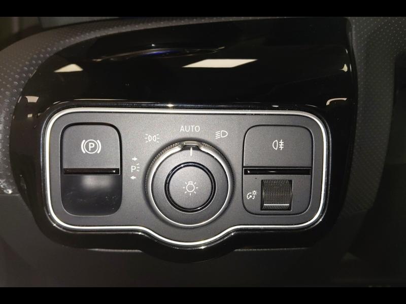 Image MERCEDES-BENZ Classe A 250 e Hybrid EQ 163+109ch AMG Line 8G-DCT