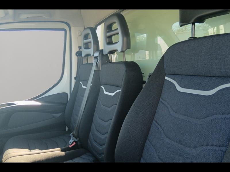 Image IVECO Daily CCb 35C16H Empattement 4100
