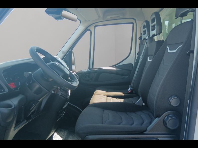 Image IVECO Daily CCb 35C16H Empattement 4100