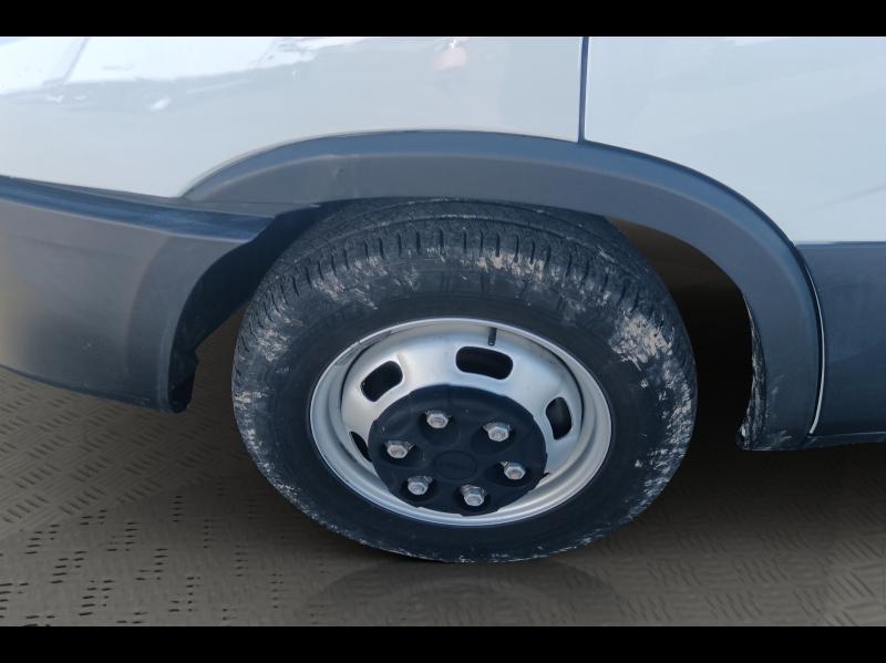 Image IVECO Daily CCb 35C16H Empattement 4100