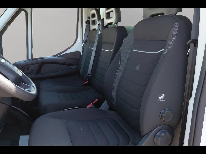 Image IVECO Daily CCb 35C16H empattement 4100 3.0