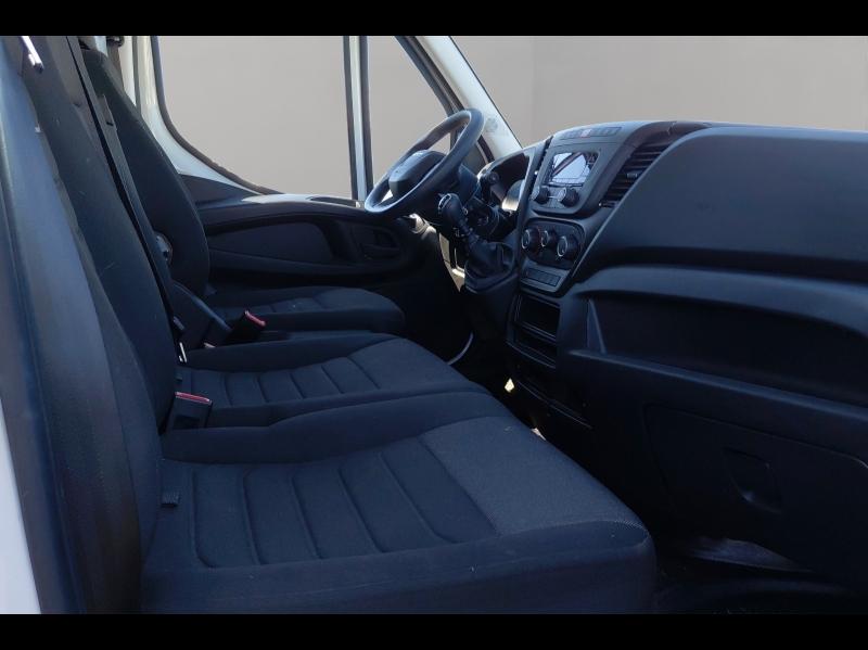 Image IVECO Daily CCb 35C16H empattement 4100 3.0