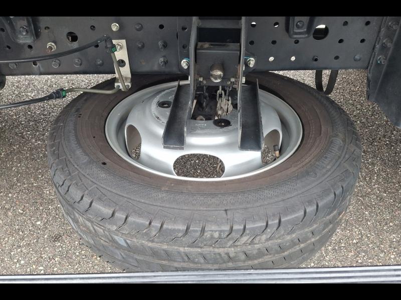 Image FUSO Canter CCb 3C15 Empattement 28