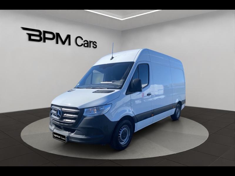 Photo MERCEDES-BENZ Sprinter Fg 315 CDI 37 3T5 First Propulsion Léger (22 500 ?HT)
