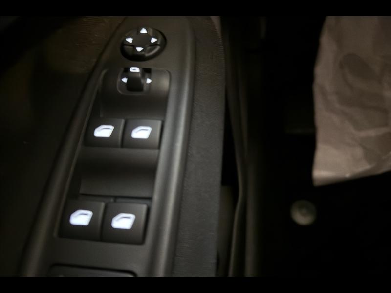 Image JEEP Avenger 1.2 Turbo T3 110ch MHEV Longitude BVR6 eHybrid