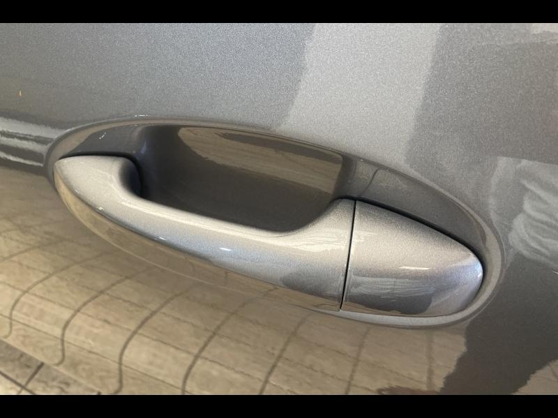 Image MERCEDES-BENZ GLA 200 d 150ch Progressive Line 8G-DCT