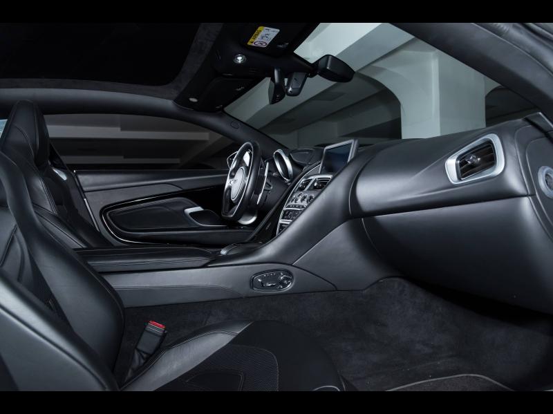 Image ASTON MARTIN DBS Coupé V12 5.2 725ch Superleggera BVA8