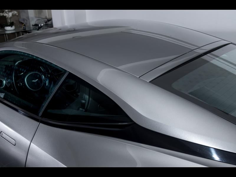 Image ASTON MARTIN DBS Coupé V12 5.2 725ch Superleggera BVA8