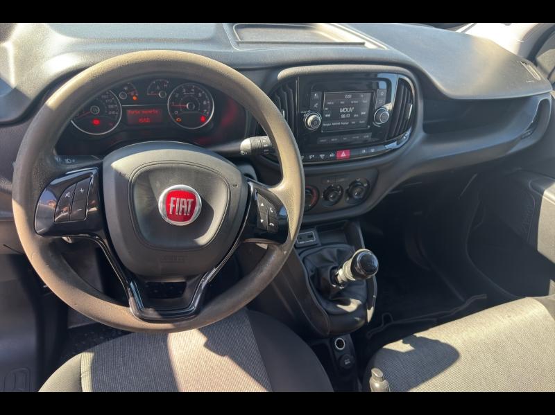 Image FIAT Doblo Cargo 1.6 Multijet 16v 105ch Pack Professional Trio