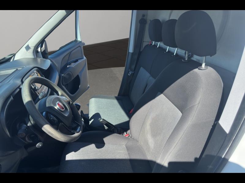 Image FIAT Doblo Cargo 1.6 Multijet 16v 105ch Pack Professional Trio