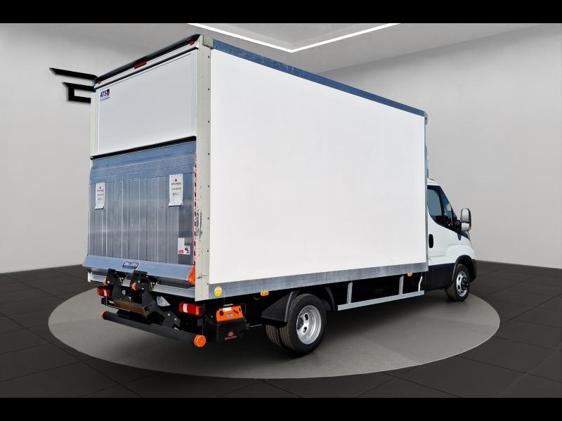 Image IVECO Daily CCb 35C16H empattement 4100 3.0L Caisse et Hayon DHOLLANDIA