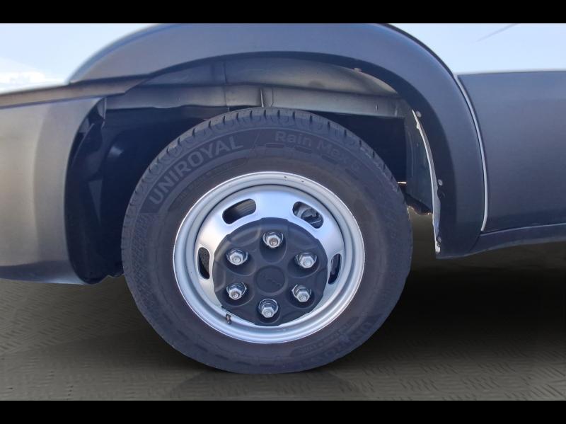 Image IVECO Daily CCb 35C16H empattement 4100 3.0L Caisse et Hayon DHOLLANDIA