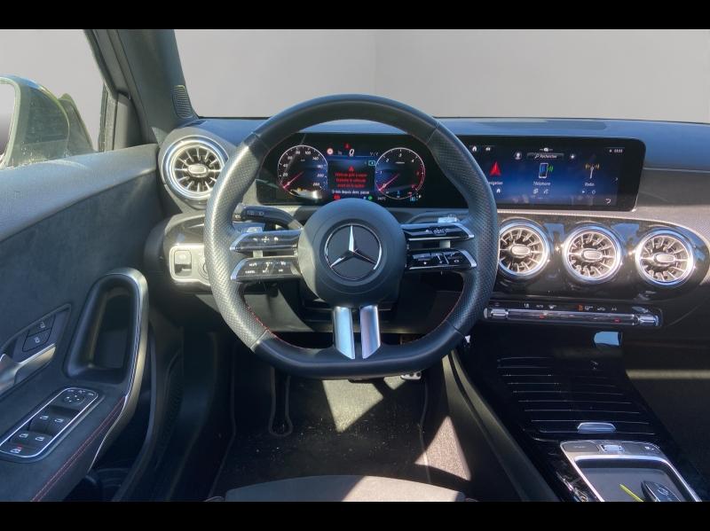 Image MERCEDES-BENZ Classe A 180 d 116ch AMG Line 8G-DCT