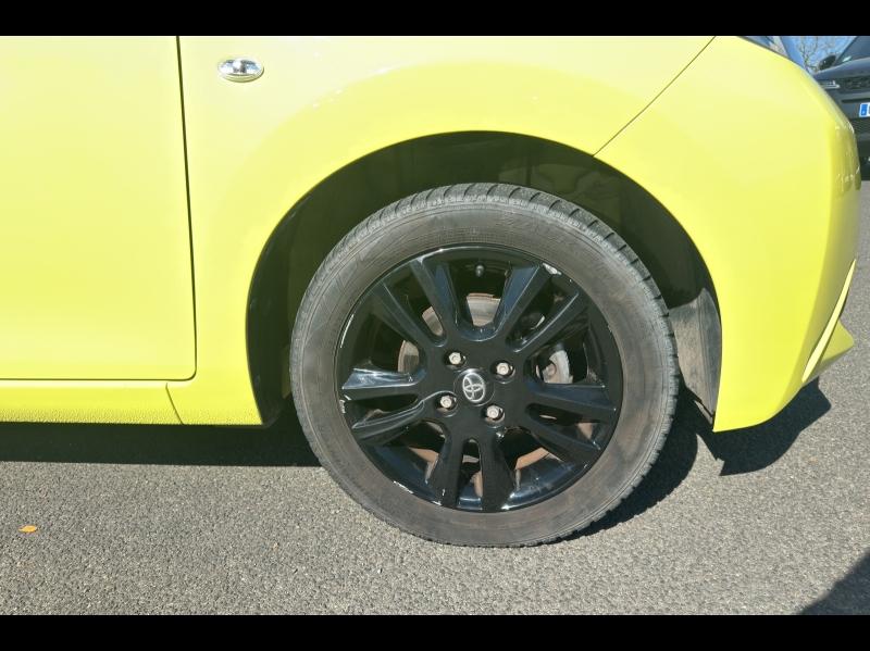 Image TOYOTA Aygo 1.0 VVT-i 69ch x-cite 3 Jaune Fizz 5p