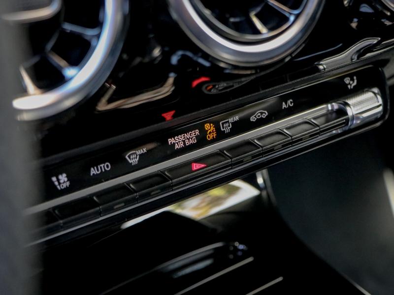 Image MERCEDES-BENZ Classe A 180 d 116ch AMG Line 8G-DCT