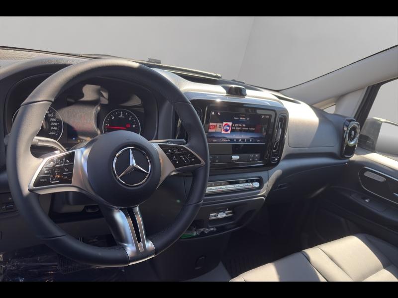 Image MERCEDES-BENZ Vito Fg 119 CDI FOURGON Compact Select 4X4 9G-Tronic