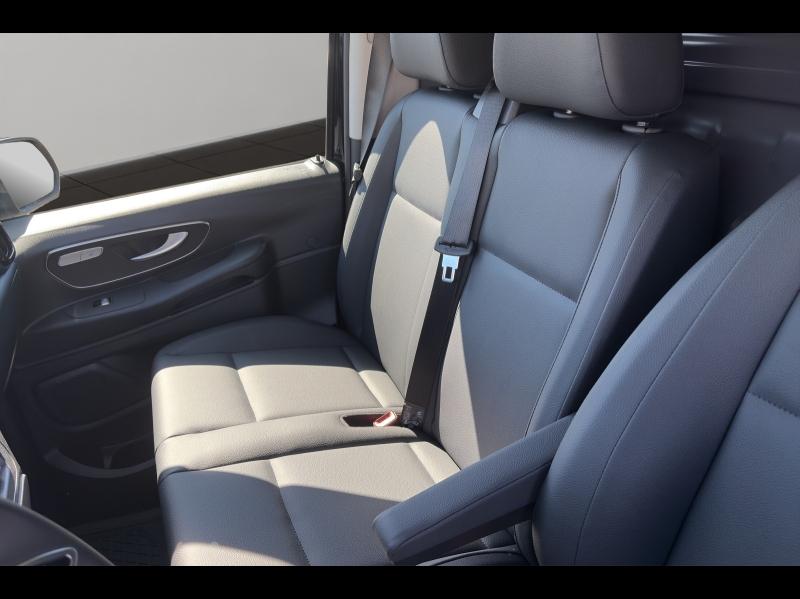 Image MERCEDES-BENZ Vito Fg 119 CDI FOURGON Compact Select 4X4 9G-Tronic