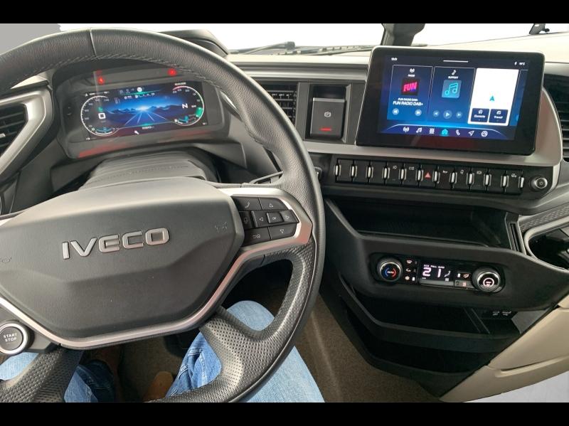 Image IVECO S-Way Base