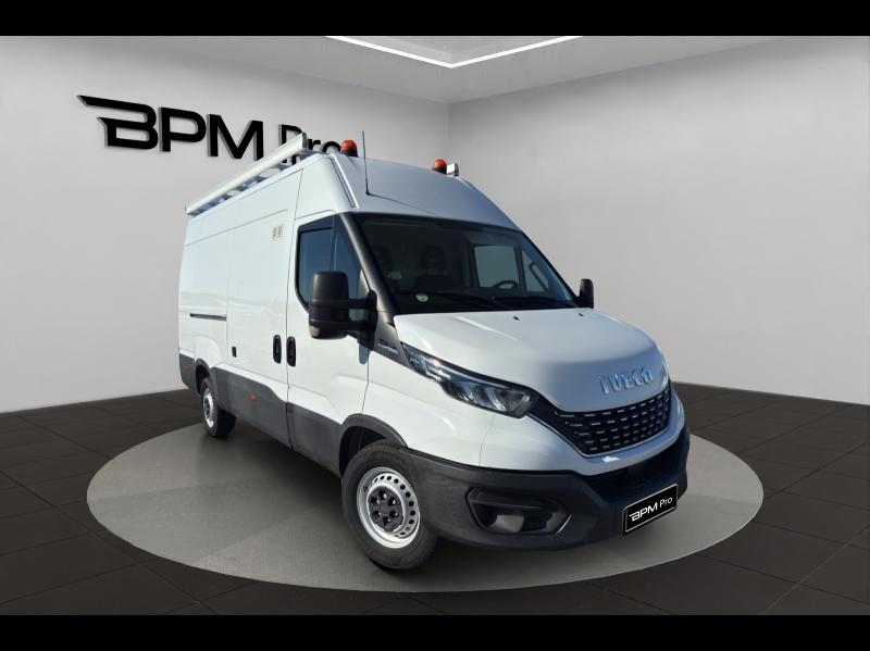 Image IVECO Daily 35S Fg 35-140V12 A8 / FOURGON / 12m3 / L3H2 / 35S14V12 A8 / 2020 / AUTOMATIQUE /