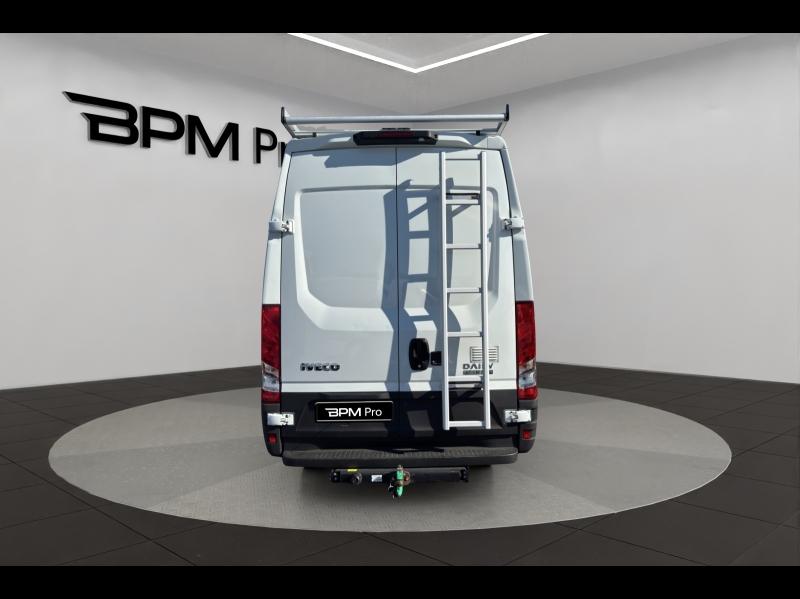 Image IVECO Daily 35S Fg 35-140V12 A8 / FOURGON / 12m3 / L3H2 / 35S14V12 A8 / 2020 / AUTOMATIQUE /