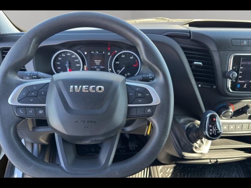 Image IVECO Daily 35S Fg 35-140V12 A8 / FOURGON / 12m3 / L3H2 / 35S14V12 A8 / 2020 / AUTOMATIQUE /
