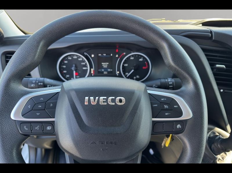 Image IVECO Daily 35S Fg 35-140V12 A8 / FOURGON / 12m3 / L3H2 / 35S14V12 A8 / 2020 / AUTOMATIQUE /