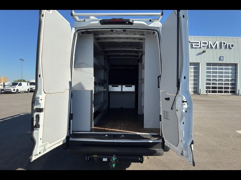 Image IVECO Daily 35S Fg 35-140V12 A8 / FOURGON / 12m3 / L3H2 / 35S14V12 A8 / 2020 / AUTOMATIQUE /