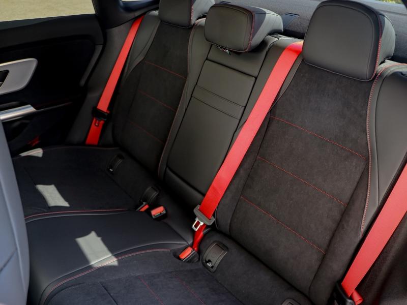 Image MERCEDES-BENZ CLA 220 190+30ch AMG Line 4Matic 8G-eDCT