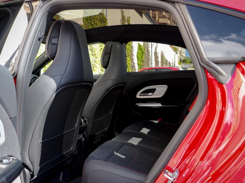 Image MERCEDES-BENZ CLA 220 190+30ch AMG Line 4Matic 8G-eDCT