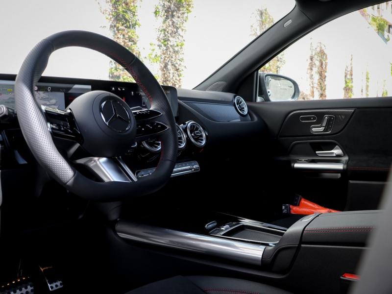 Image MERCEDES-BENZ GLA 250 e Hybrid EQ 218ch AMG Line 8G-DCT