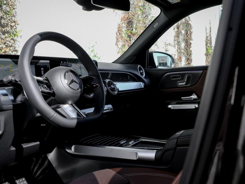 Image MERCEDES-BENZ GLB 220 d 190ch AMG Line 8G-DCT 4Matic