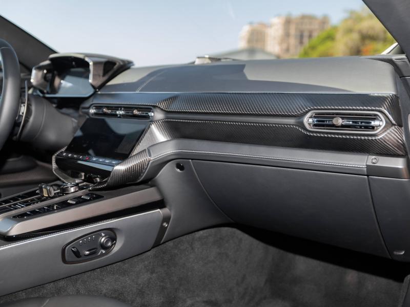 Image ASTON MARTIN VANQUISH VANQUISH V12