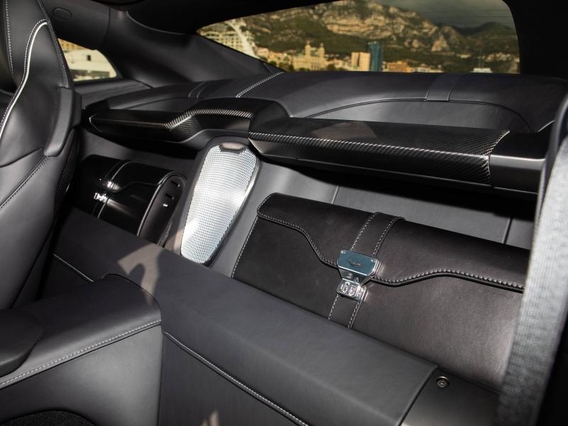 Image ASTON MARTIN VANQUISH VANQUISH V12