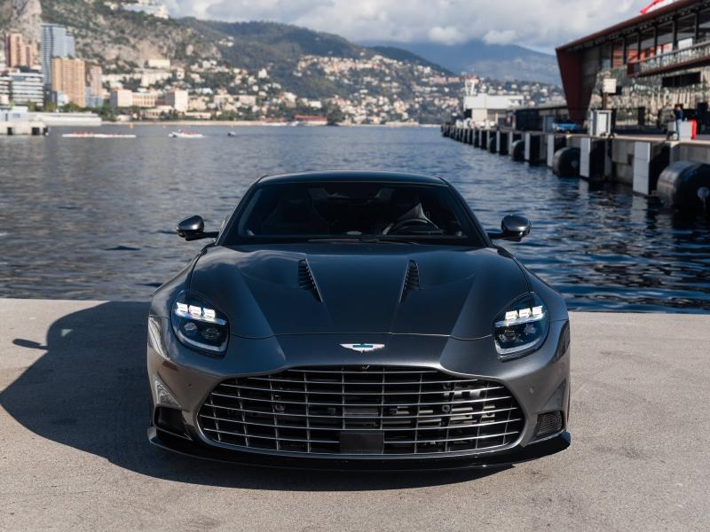 Image ASTON MARTIN VANQUISH VANQUISH V12