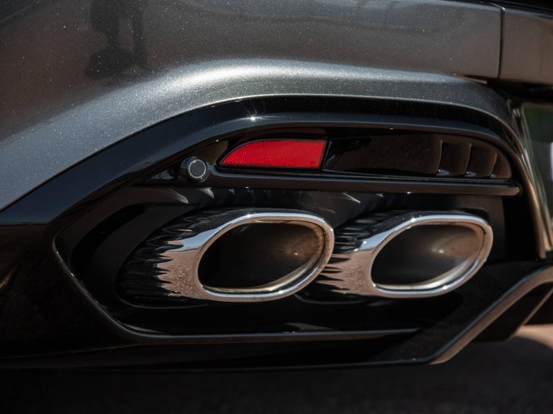 Image ASTON MARTIN VANQUISH VANQUISH V12