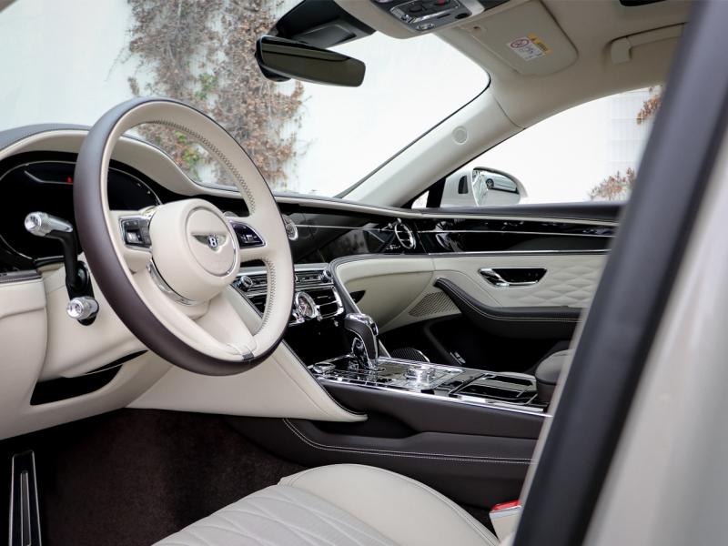 Image BENTLEY FLYING SPUR Speed W12 6.0 635ch