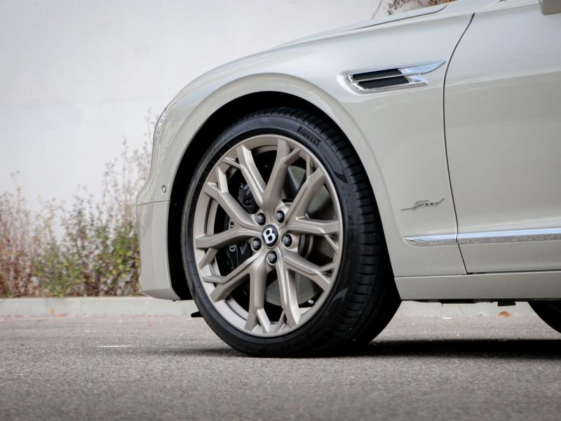 Image BENTLEY FLYING SPUR Speed W12 6.0 635ch