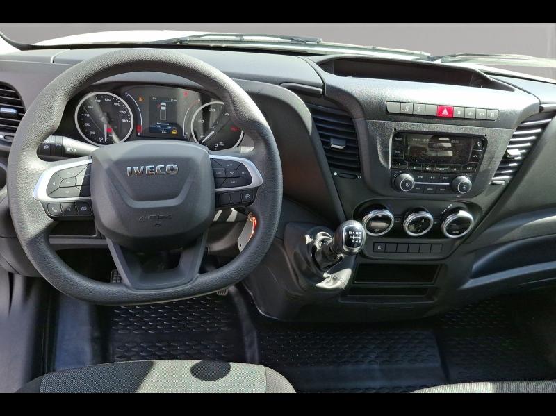 Image IVECO Daily CCb 35C16H empattement 4100 3.0L CAISSE ET HAYON DHOLLANDIA