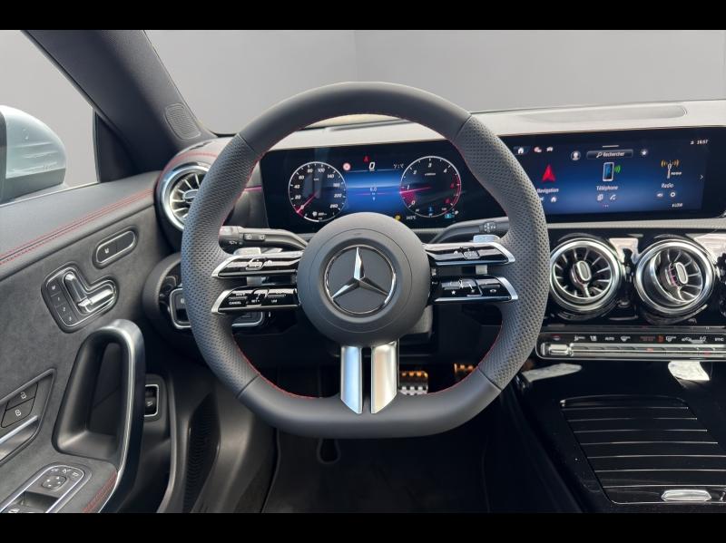 Image MERCEDES-BENZ CLA Shooting Brake 200 d 150ch AMG Line 8G-DCT