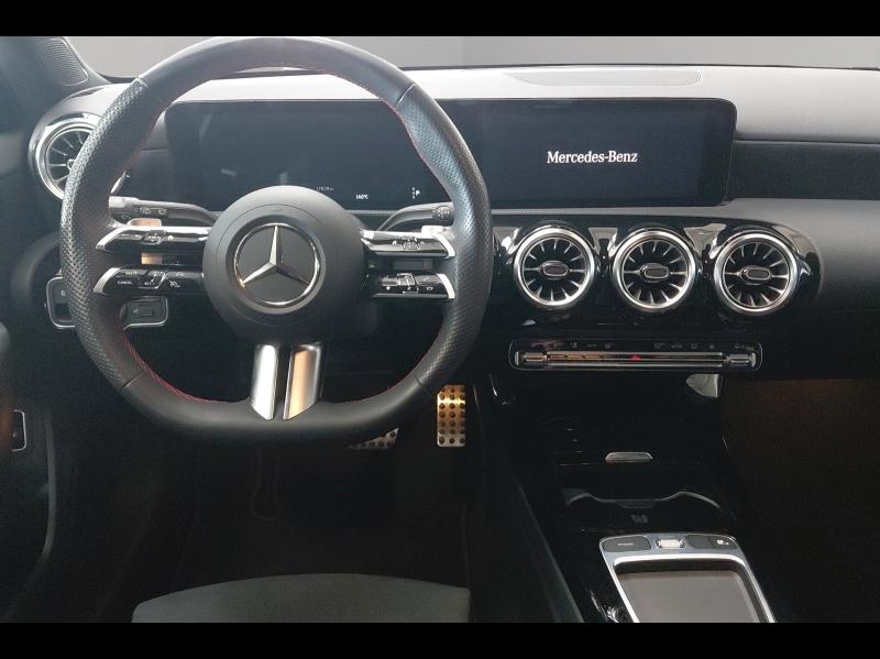 Image MERCEDES-BENZ Classe A 250 e 163+109ch AMG Line 8G-DCT