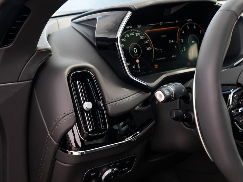 Image ASTON MARTIN DBX S S