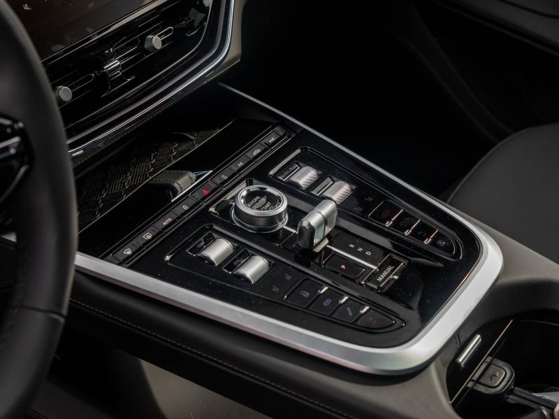 Image ASTON MARTIN DBX S S