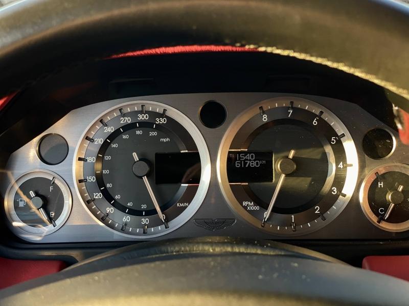 Image ASTON MARTIN DB9 Volante V12 5.9 517ch Edition Carbone Touchtronic II