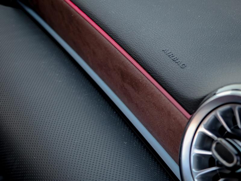 Image MERCEDES-BENZ Classe A 250 e AMG Line